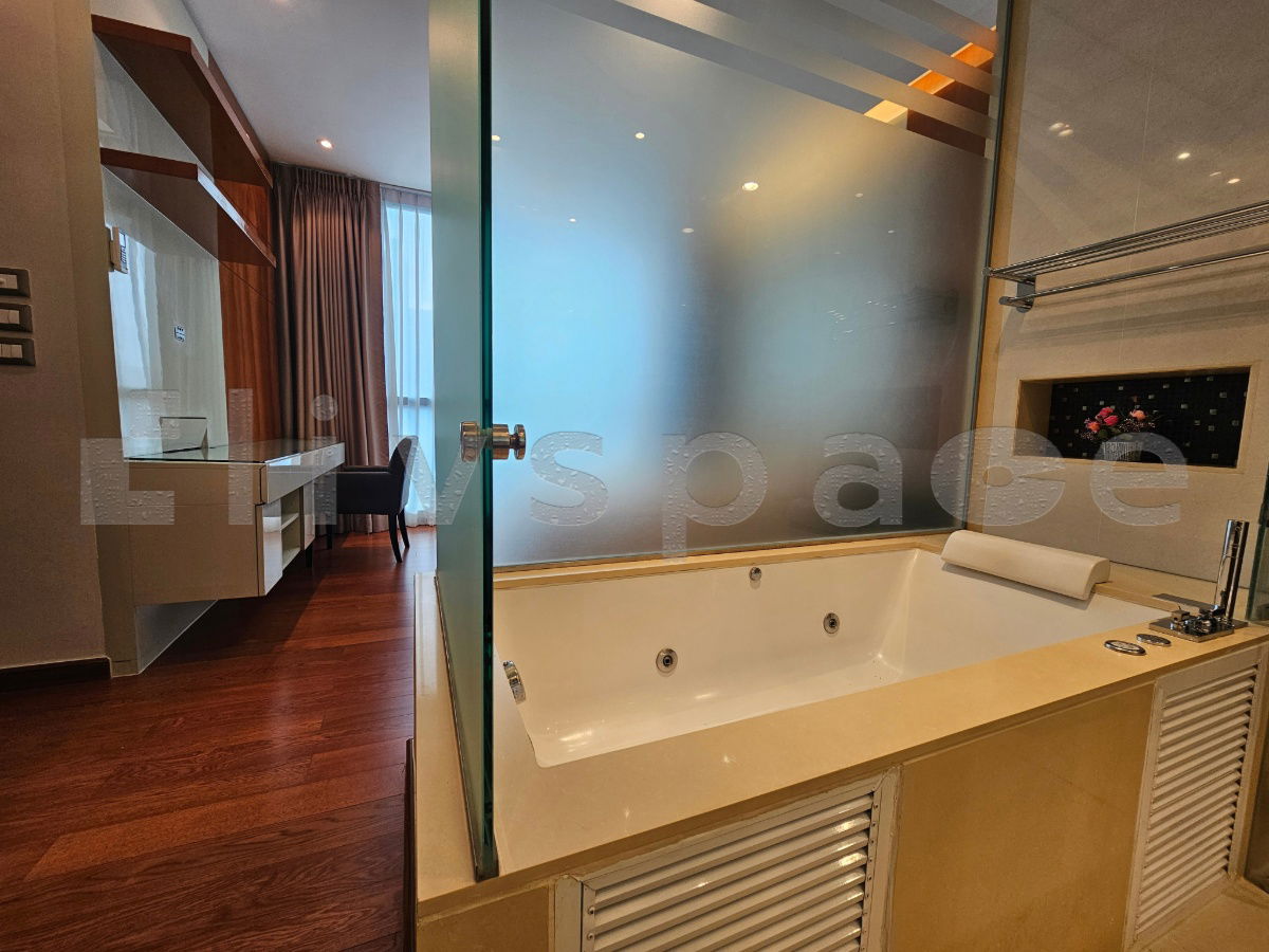 รูป [L250717015] สำหรับเช่า The Address Sukhumvit 28 |  2 ห้องนอน | ขนาด 70 ตร.ม. | ราคาพิเศษ | พร้อมเข้าอยู่ - รูปที่ 8/10