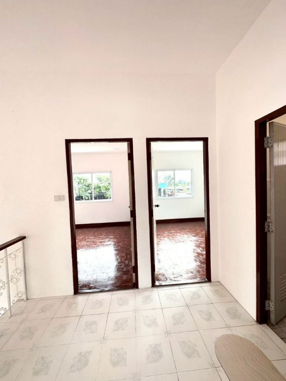 รูป ขายบ้านเดี่ยว 2 ชั้น ม.ยุคลธร 4 ห้องนอน รีโนเวทใหม่ พร้อมเข้าอยู่ ทำเลดี ใจกลางเมือง ต.ปากเพรียว สระบุรี  - รูปที่ 9/18