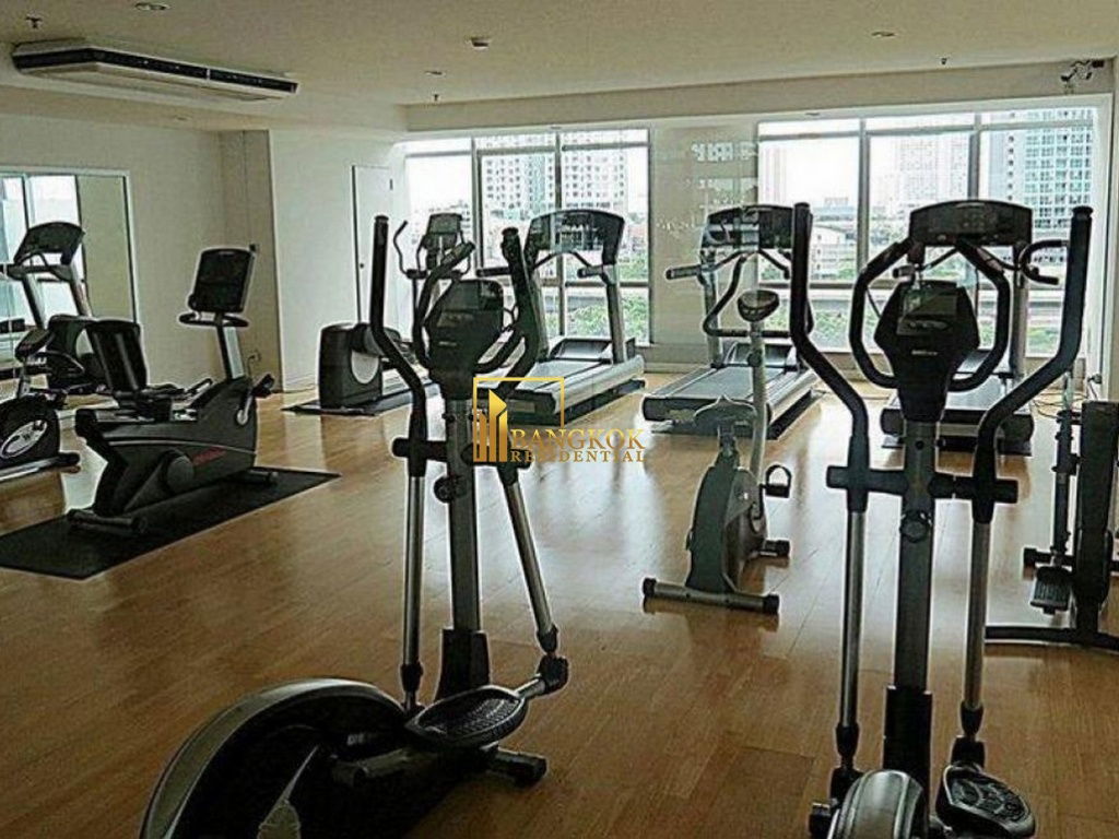 รูป Baan Chaophraya - Charming 2 Bed Riverside Property For Sale - BR11757CD - รูปที่ 28/32