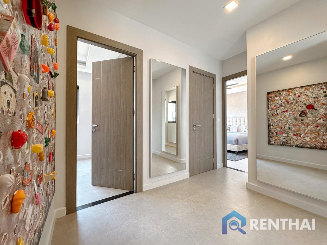 รูป บ้านเดี่ยว 3 ห้องนอนที่ Zensiri Midtown Villa, พัทยา, 18.5 ล้านบาท, สิ่งอำนวยความสะดวกหรูหรา, พร้อมเฟอร์นิเจอร์ครบครัน, พร้อมอยู่เข้าทันที - รูปที่ 12/25