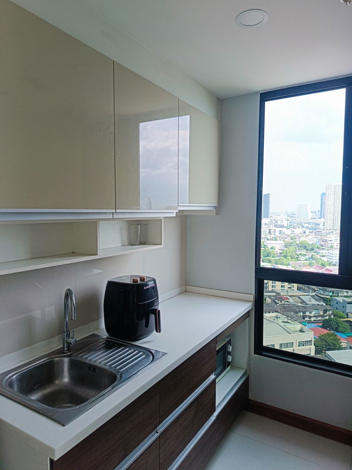 รูป คอนโด ศุภาลัยพรีเมียร์เจริญนคร 5.5ล้านบาท52 ต.ร.ม. - รูปที่ 13/21