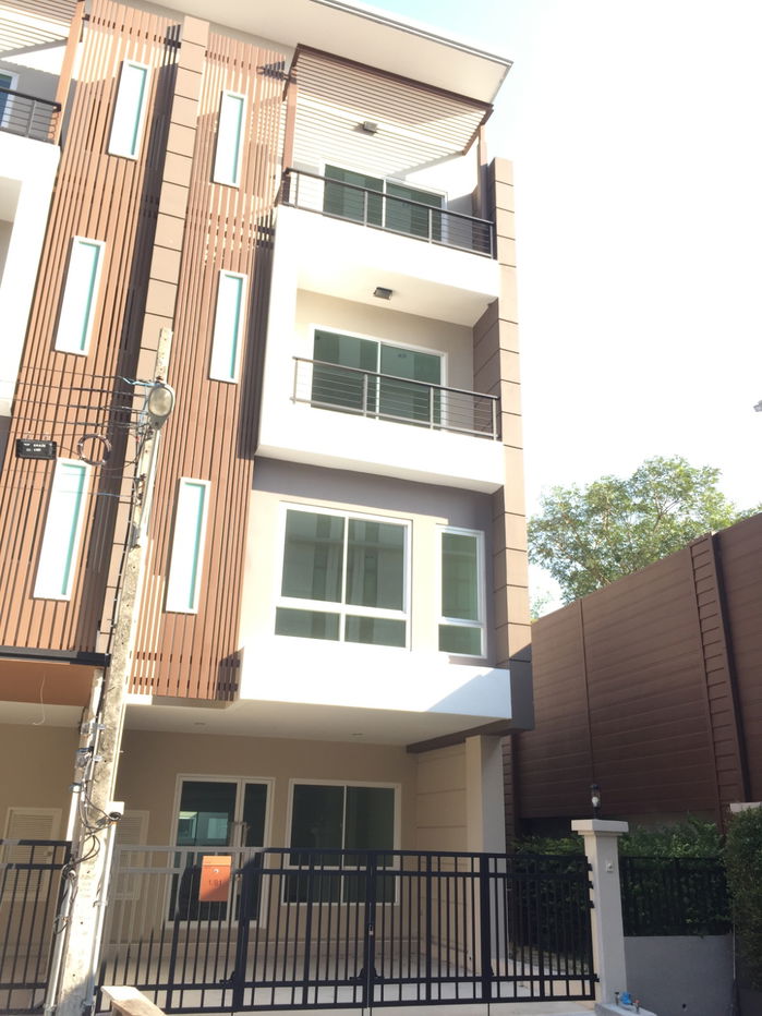 picture For rent Townhouse 32 sq.w. Grand de Ville Srinakarin - 1/17
