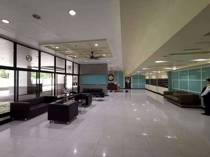 ขายคอนโด 3 ห้องนอน 195 ตร.ม. บ้าน พร้อมพงษ์