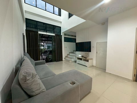 🔺 For Rent 3-story Townhouse ECO SPACE BANGNA - WONGWAEN 2 bedroom 3 bathroom