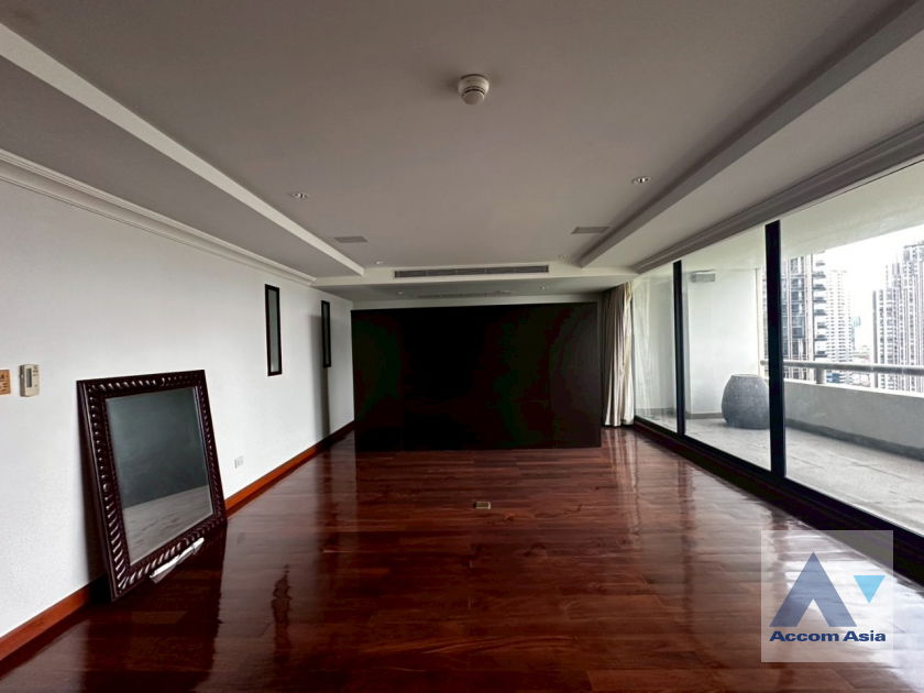 picture 🔼🔽 AccomA 📩  4 BR Condominium @Somkid Gardens (AA44225) - 12/20