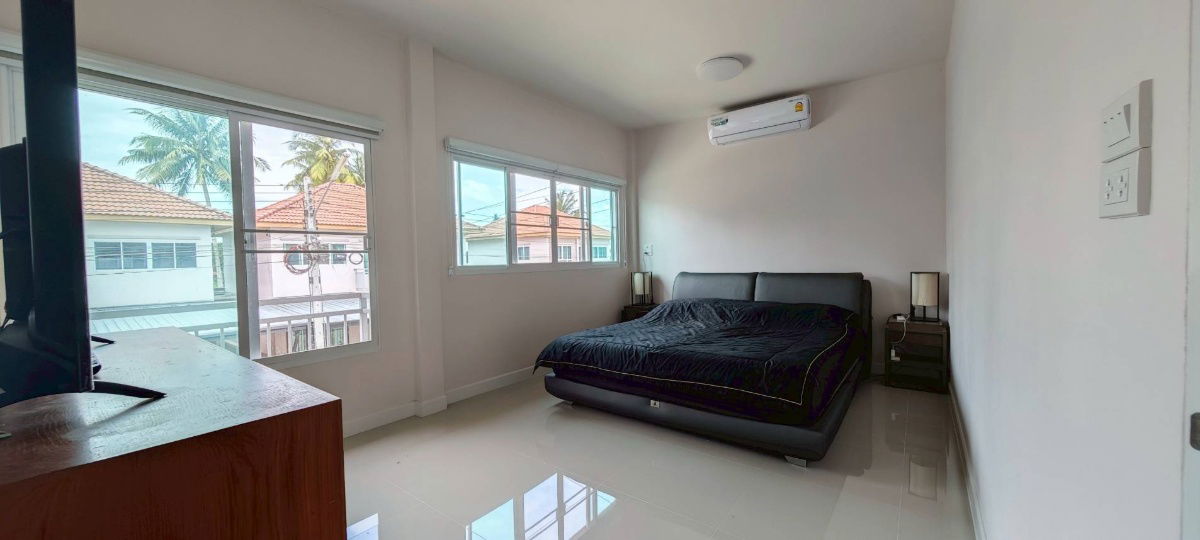 picture Home for sale 156 sqm. Good condition - 10/31