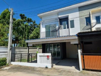 picture Selling a Townhome at The Connect 12, Klong Kaew 37 Alley, 97.85 sqm, 28.7 sq. wah, corner unit. - 2/12