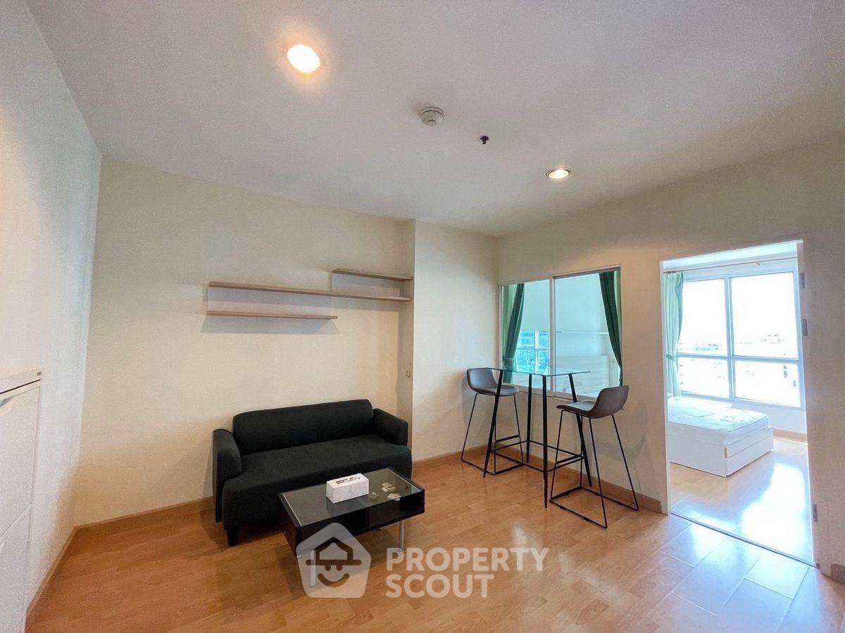picture 1-BR Condo at Life @ Phahol-Ari near BTS Saphan Khwai (ID 2210499) - 2/9