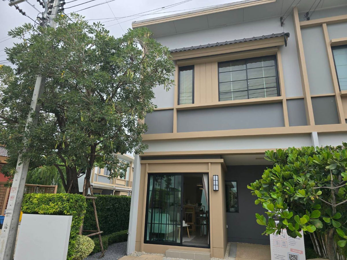 รูป ขายบ้านตัวอย่าง แปลงมุม!!! พร้อมอยู่ หันหน้าทิศตะวันออก หน้าบ้านไม่ชนใคร - รูปที่ 1/20
