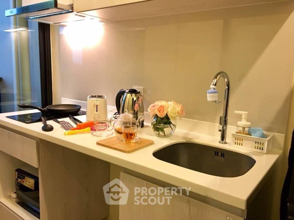 picture 1-BR Condo at Life Asoke near ARL Makkasan (ID 218141) - 8/10
