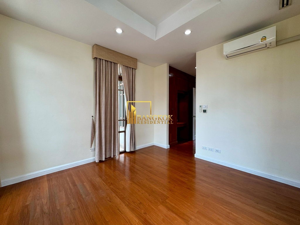 รูป Baan Sansiri 67 | Luxurious 4 Bed Pool Villa in Phra Khanong - BR7959SH - รูปที่ 43/68