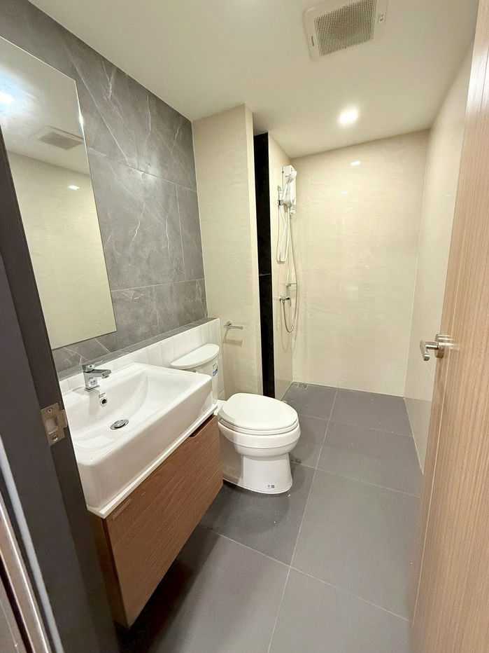 picture 🟪🟦🟩🟨🟧 For rent The Moment Ratchada 19 * Ready to move in August 1st * 🛎️🛎️ | 𝗟𝗶𝗻𝗲@: @𝗮𝘀𝘀𝗲𝘁𝘀𝗽𝗿𝗼 - 10/14