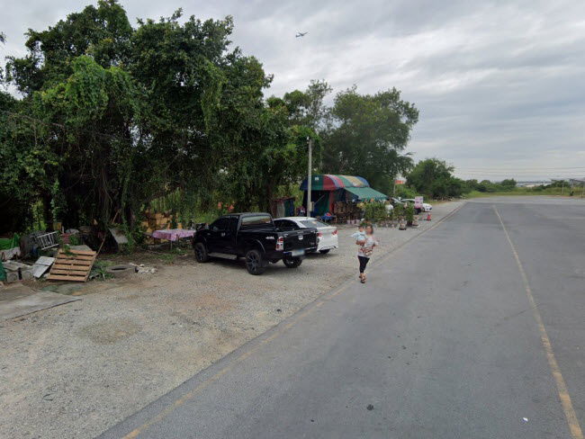 picture Chalong Krung 37-40 Land for rent In front of Lat Krabang Industrial Estate Next to Chalong Krung Ro - 1/8