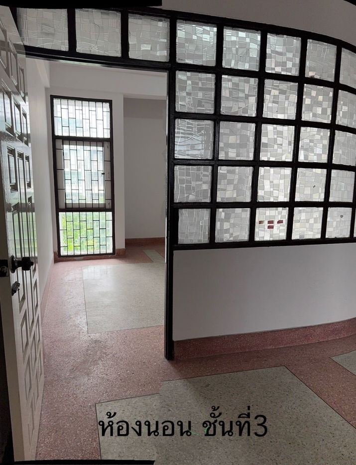 picture WS1558 🏢 Commercial building for rent, 3.5 floors, Phatthanakan 57/1, next to 8-lane main road, cars pass all day! Only 35,000 baht/month - 17/21