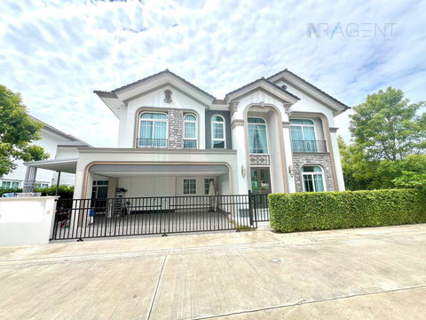 ให้เช่าบ้านเดี่ยว 2 ชั้น แกรนดิโอ บางนา กม.5 4 ห้องนอน 5 ห้องน้ำ