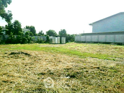 Land for rent Lumlukka Road : 2,400 m² Land for Rent in Si Kan (ID 2214982)