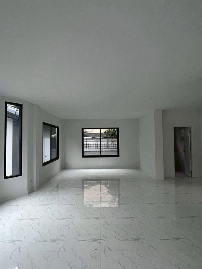 รูป P0110 ขายบ้านเดี่ยว 2 ชั้น หมู่บ้านมัณฑนา (ศรีนครินทร์–บางนา) โดย Land & Houses - รูปที่ 5/16