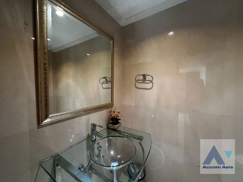 picture 🔼🔽 AccomA 📩  4 BR Condominium @Somkid Gardens (AA44225) - 18/20