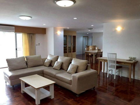 LTH12863RE - Regent on the Park 3 FOR RENT 3 beds 4 baths size 236 Sq.M. Nearby BTS Phrom Phong station ONLY 70k/Month
