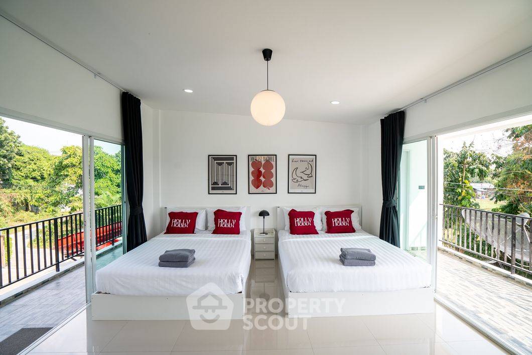 picture 6-BR Villa close to Pattaya (ID 1229337) - 17/34