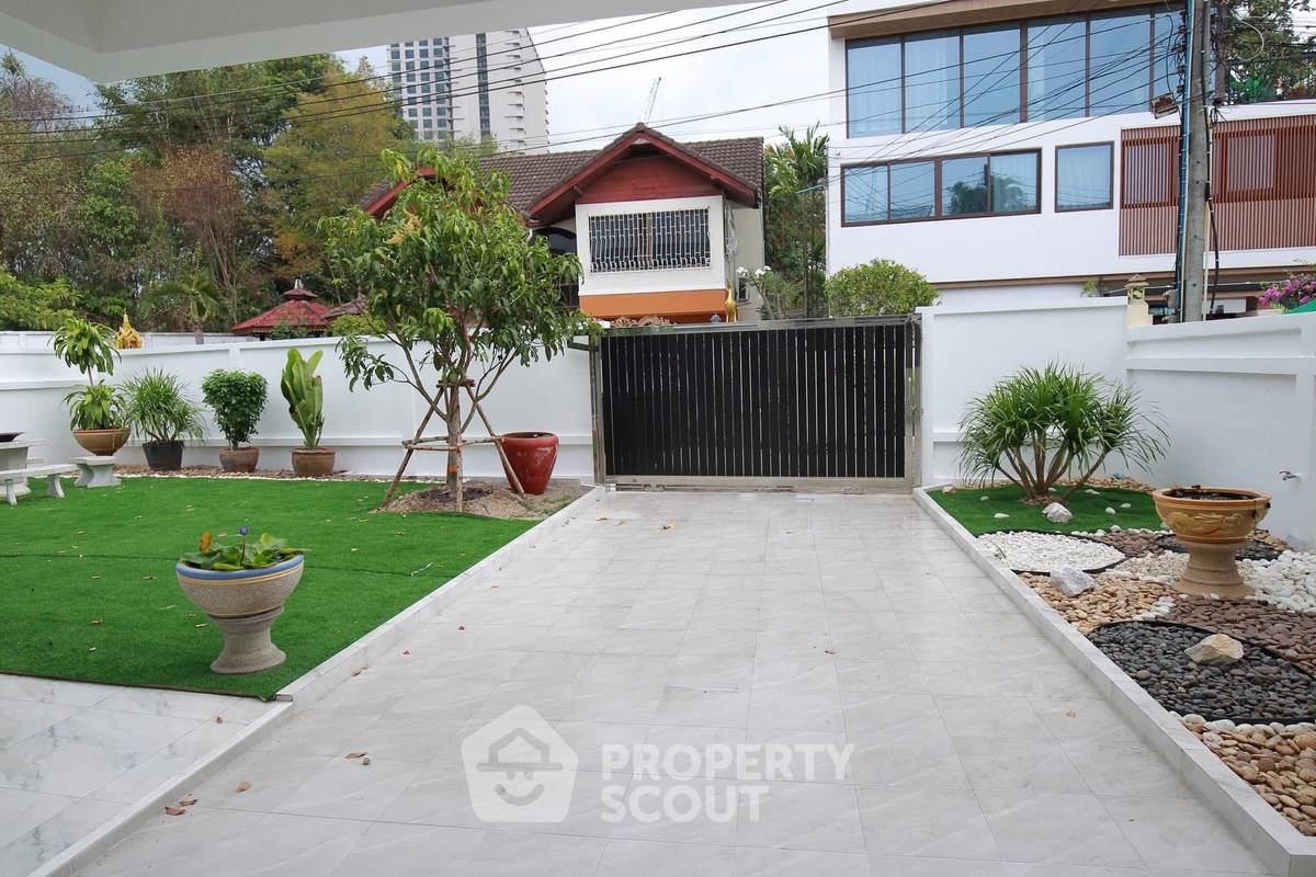 รูป บ้าน 3-ห้องนอน ใกล้ ชายหาดนาเกลือ (ID 2217643) - รูปที่ 16/24