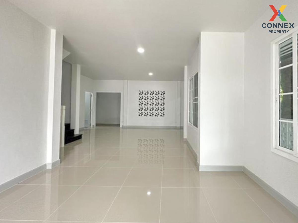 picture For Sale Townhouse/Townhome  , Baan Farlakool , Pracha Thipat , Thanyaburi , Pathum Thani , CX-125685 ✅ Live chat with us ADD LINE @connexproperty ✅  - 5/12