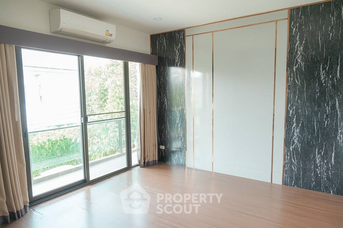 picture 5-BR House in Wat Chalo (ID 2059479) - 21/40