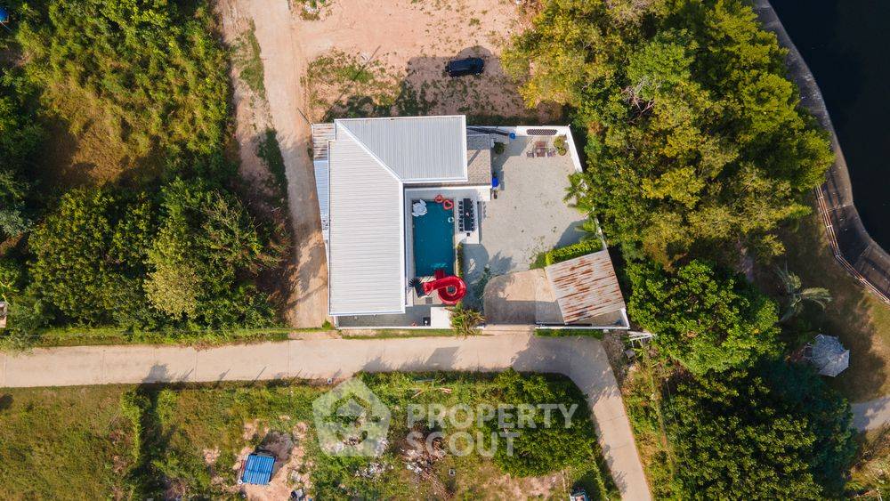 รูป วิลล่า 6-ห้องนอน ใกล้ เมืองพัทยา (ID 1229337) - รูปที่ 30/34
