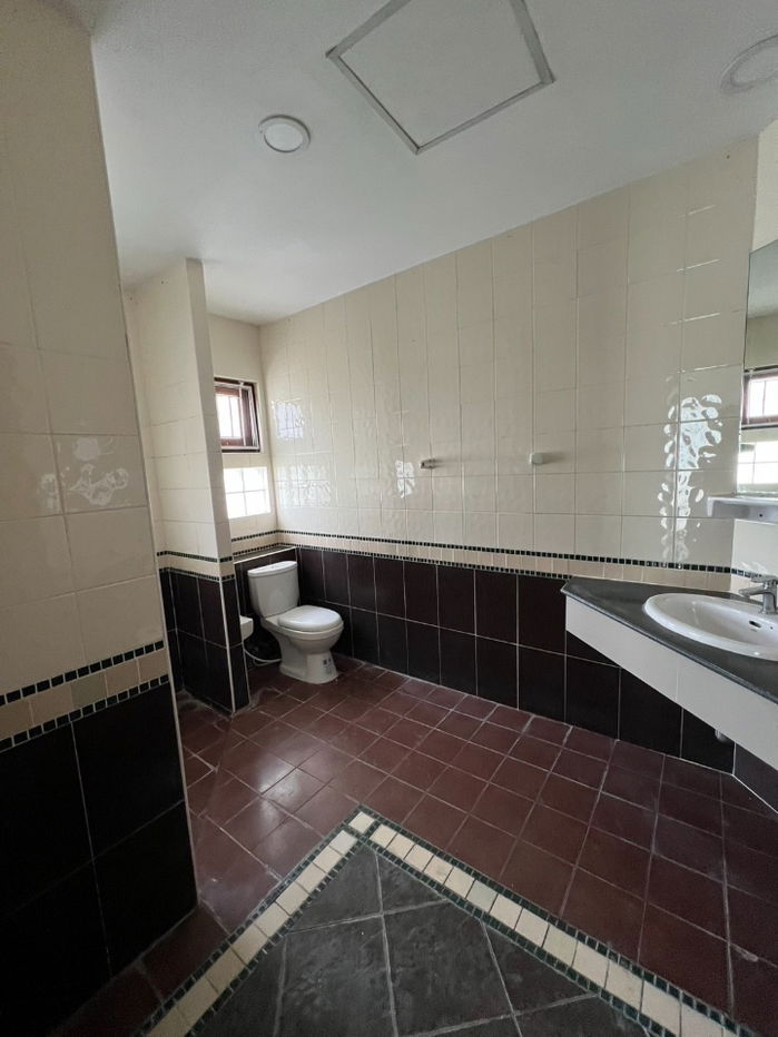 รูป ขายบ้านเดี่ยว 4 ห้องนอน ซ.หทัยราษฎร์ 33/1 โครงการบ้านพึงใจ - รูปที่ 11/15