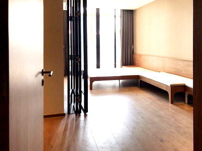 Condos for sale : Studio 1 Bd. High Fl. -Park 24