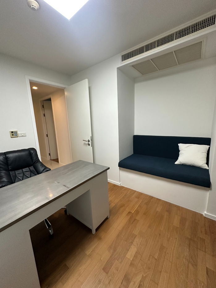 รูป ให้เช่าคอนโด Sathorn Heritage   3ห้องนอน 185ตรม. (ราคาดีสุดในตึก ห้องใหญ่ ห้องสวย เฟอร์นิเจอร์ครบ) - รูปที่ 13/14