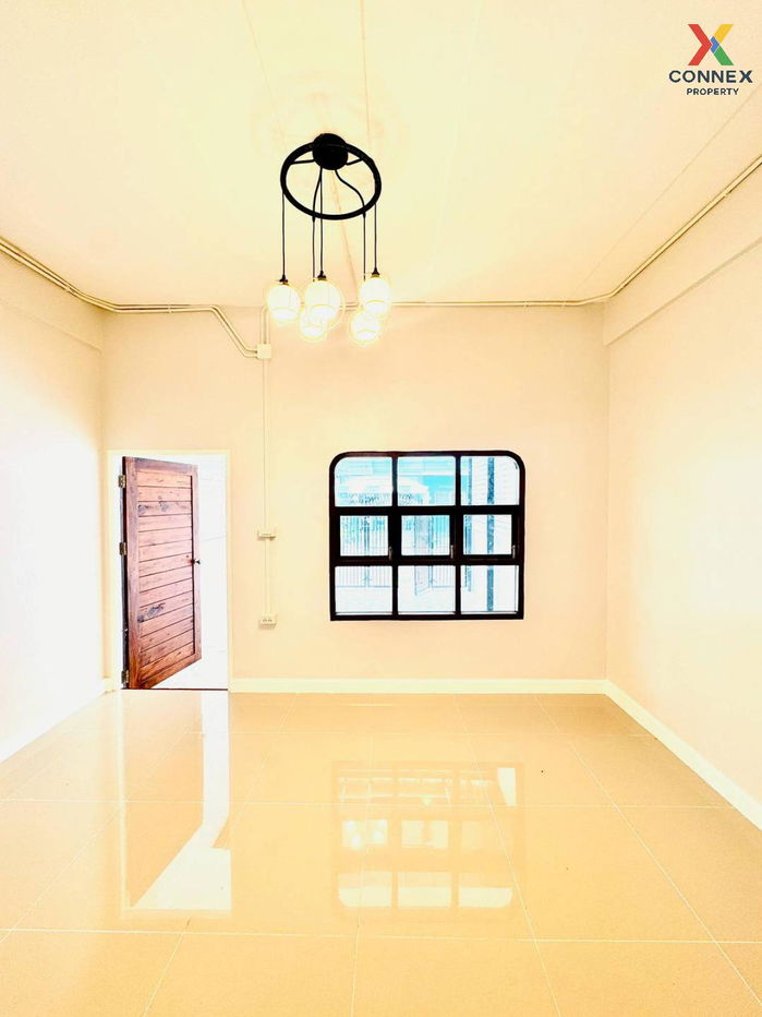 รูป ขายทาวน์เฮ้าส์/ทาวน์โฮม  บ้านบัวทอง 3 รีโนเวทใหม่ บางรักพัฒนา บางบัวทอง นนทบุรี CX-125743 ✅ ทักไลน์ @connexproperty ตอบทันที ทีมงานมืออาชีพ ✅  - รูปที่ 9/12