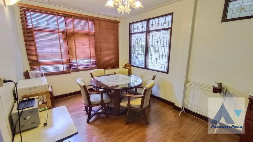 picture 🔼🔽 AccomA 📩 Spacious house with classic charm and greenery in Sathorn (1714115) - 12/20