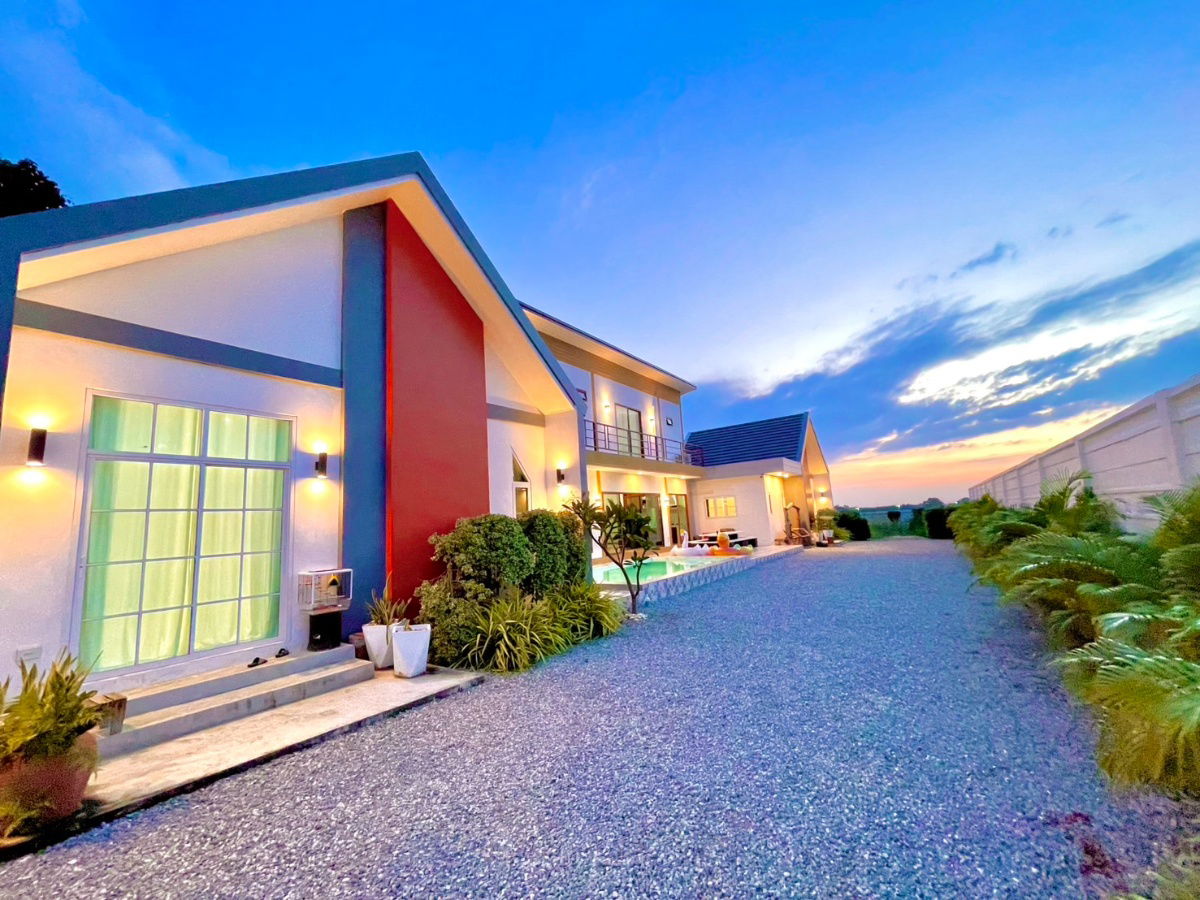 picture For sale: 3 pool villas in Huay Yai on a 1 rai 200 sq.wah land plot, Nong Prue Subdistrict, Bang Lamung District, Chonburi Province - 1/36