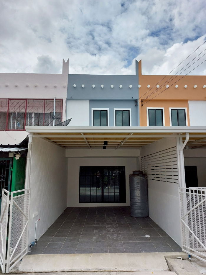 รูป ขายบ้านมือสอง ทาวน์เฮ้าส์ 2 ชั้น หมู่บ้านเปรมปรีดิ์ - รูปที่ 2/12