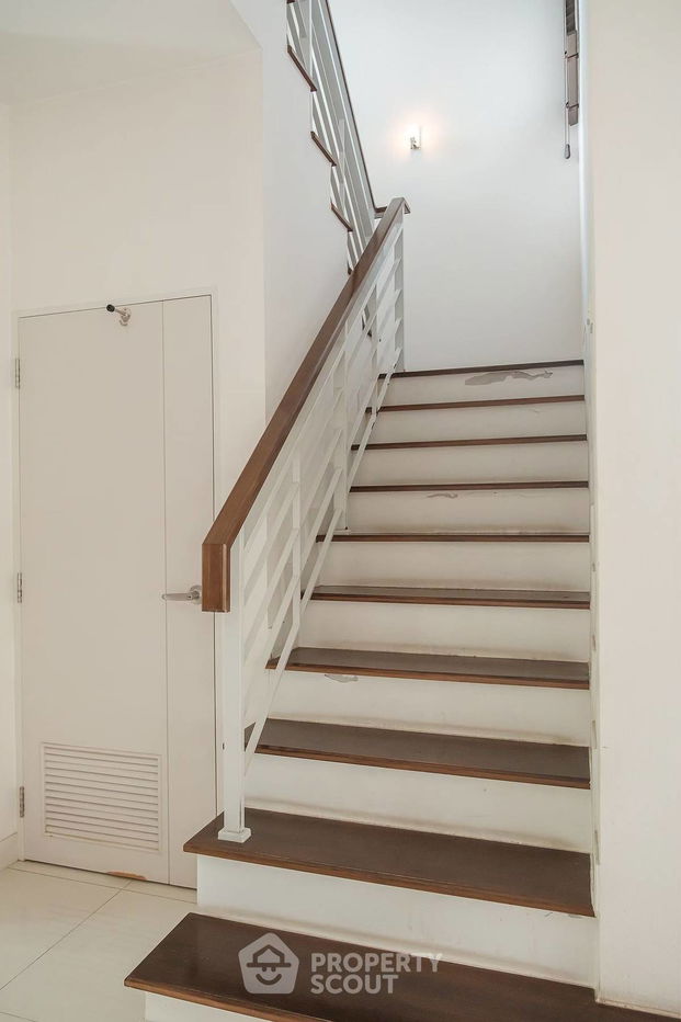 picture 5-BR House in Wat Chalo (ID 2059479) - 16/40