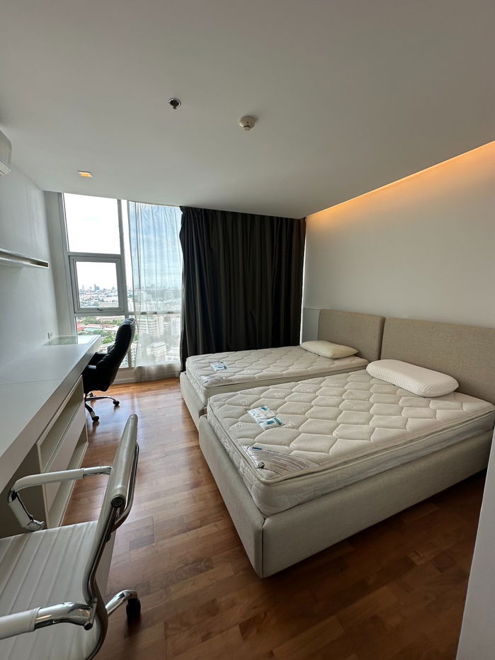 รูป ให้เช่าคอนโด Sathorn Heritage   3ห้องนอน 185ตรม. (ราคาดีสุดในตึก ห้องใหญ่ ห้องสวย เฟอร์นิเจอร์ครบ) - รูปที่ 5/14