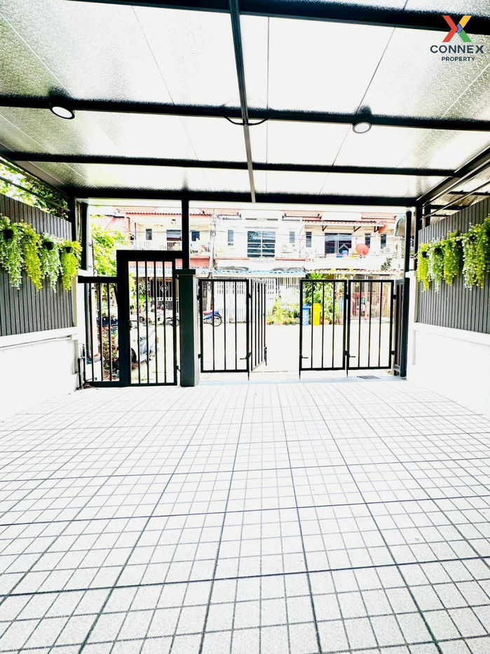 รูป ขายทาวน์เฮ้าส์/ทาวน์โฮม  บ้านพารวย บางบัวทอง รีโนเวทใหม่ ละหาร บางบัวทอง นนทบุรี CX-125764 ✅ ทักไลน์ @connexproperty ตอบทันที ทีมงานมืออาชีพ ✅  - รูปที่ 3/10
