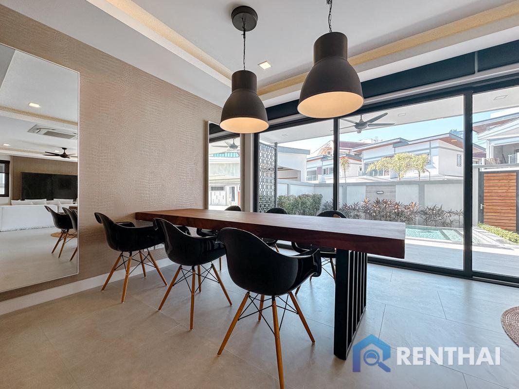 รูป บ้านเดี่ยว 3 ห้องนอนที่ Zensiri Midtown Villa, พัทยา, 18.5 ล้านบาท, สิ่งอำนวยความสะดวกหรูหรา, พร้อมเฟอร์นิเจอร์ครบครัน, พร้อมอยู่เข้าทันที - รูปที่ 8/25