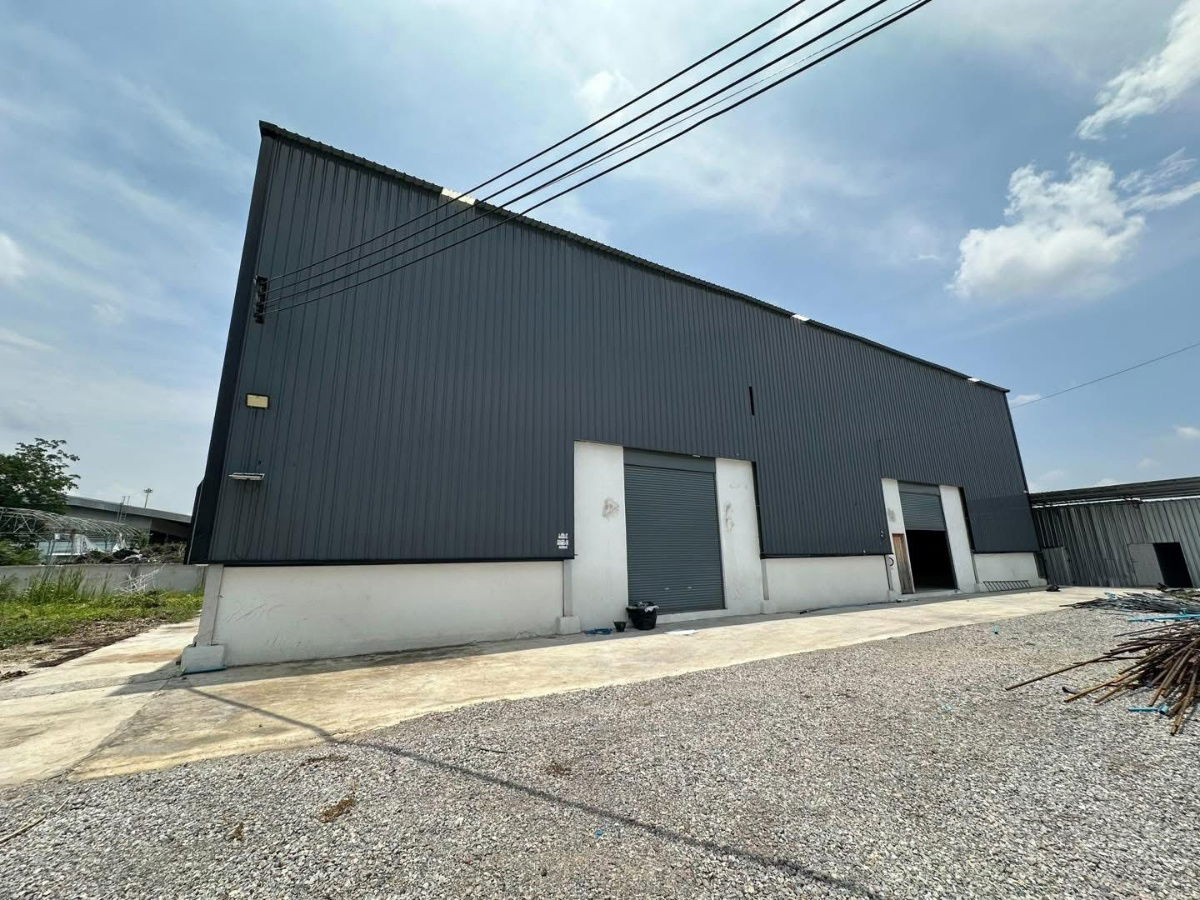 picture  located on the main road no need to enter the alley located on Road 340 BangBuaThong-SuphanBuri Mangkornthong Factory 1 Phase 2 book now and get 30%  - 5/6
