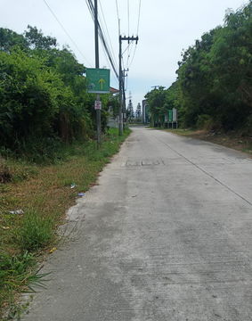 ขายที่ดินถมแล้ว 60 ตรว. ใกล้จุดเชื่อมต่อใหม่ มอเตอร์เวย์สาย 7 ใกล้สถานีรถไฟฟ้า เข้าได้ทั้งซอยห้วยกะปิ 12 , 13 และ 16  ต.ห้วยกะปิ อ.เมือง จ.ชลบุรี 