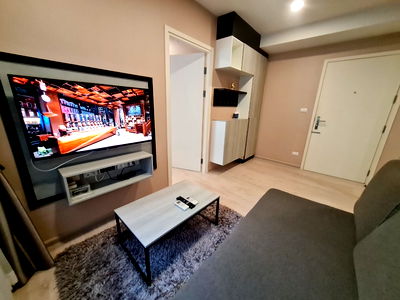 Condos for rent 700 Year Sports Arena Chiang Mai : Escent Ville Chiang Mai, 3rd Floor, Pool View – 13,000 THB/month 