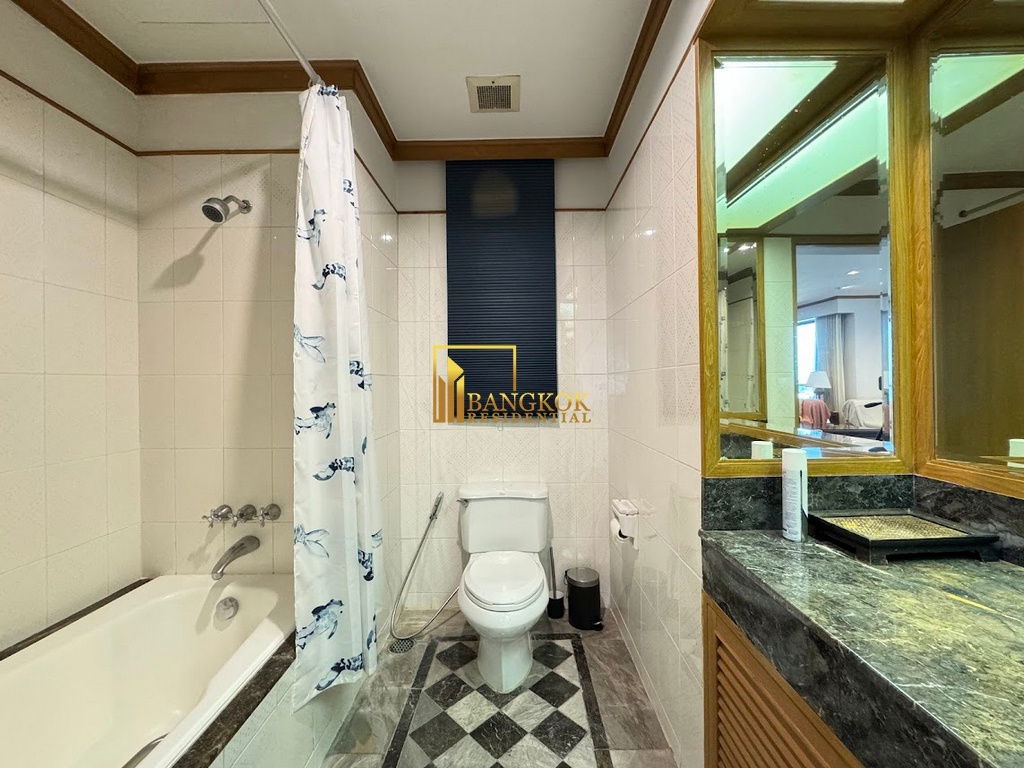 รูป Baan Chaophraya - Charming 2 Bed Riverside Property For Sale - BR11757CD - รูปที่ 18/32