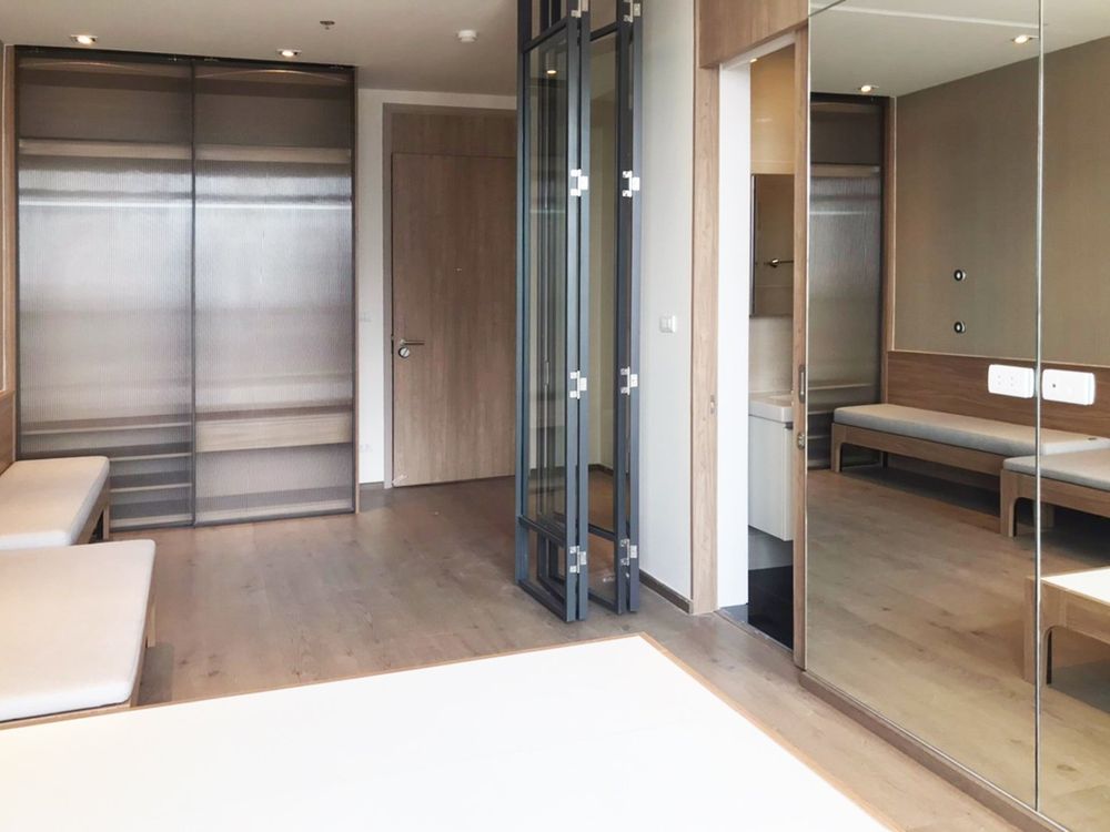 picture Studio 1 Bd. High Fl. -Park 24 - 7/10