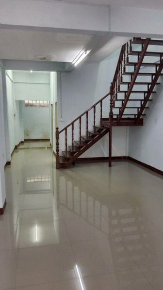 picture Thai Watsadu Rama 2 900m. Rama2 Hospital 500m. Maruey fresh market 200m. For rent 3-storey townhouse - 6/8