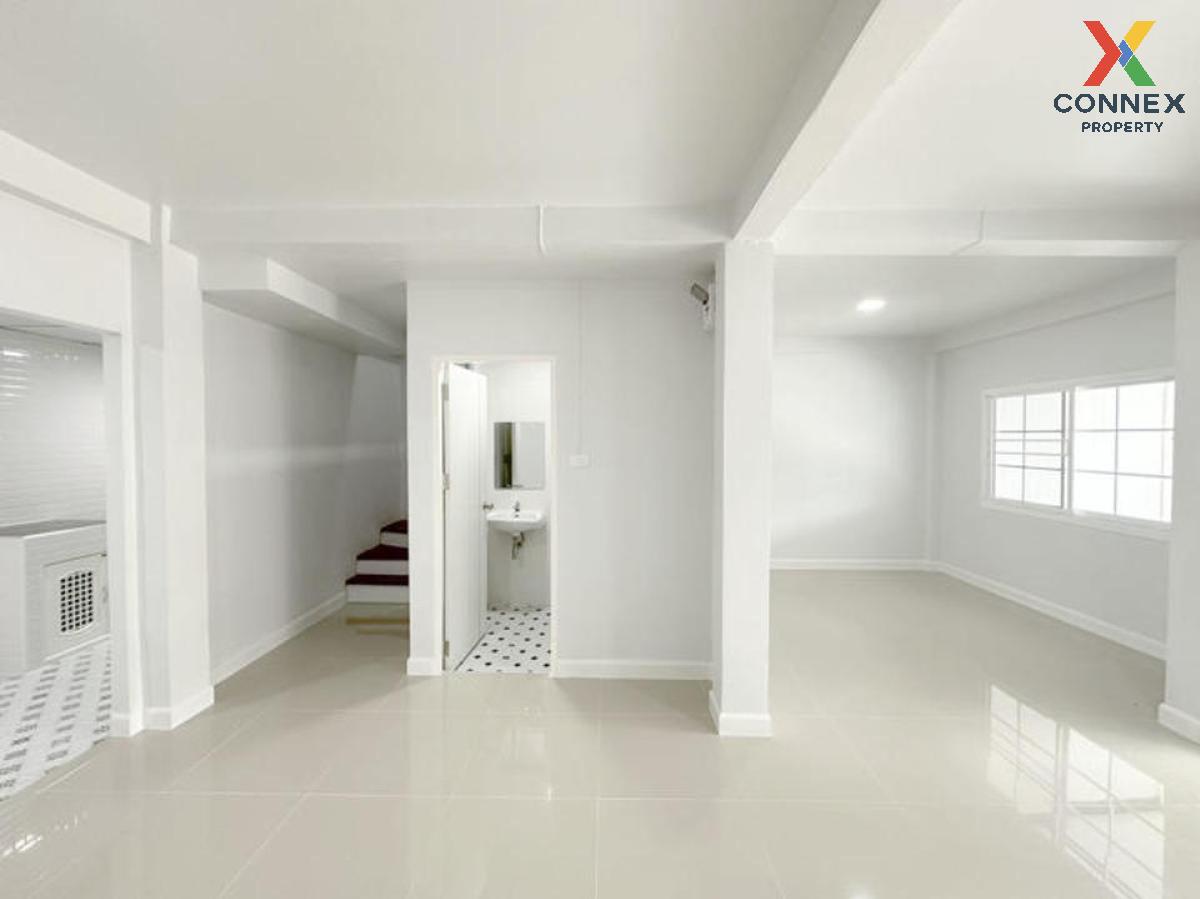 picture For Sale Townhouse/Townhome  , Baan Ruean Suk 2 , Lam Phak Kut , Thanyaburi , Pathum Thani , CX-125679 ✅ Live chat with us ADD LINE @connexproperty ✅  - 8/12