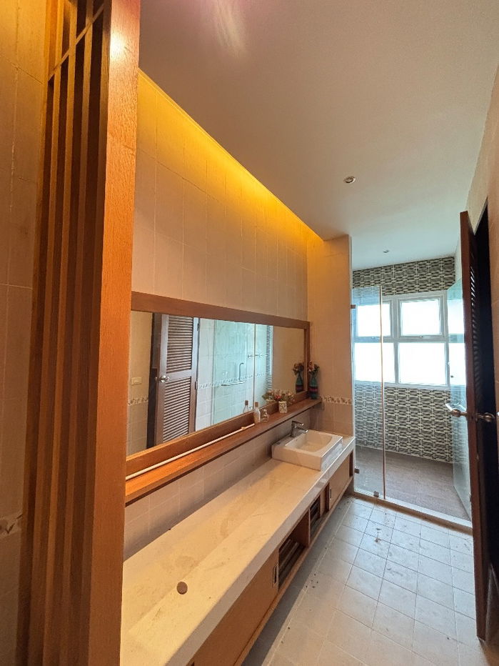 picture Big house 1 rai, Panya Inthra P4, Pool Villa for big family or company - 35/50