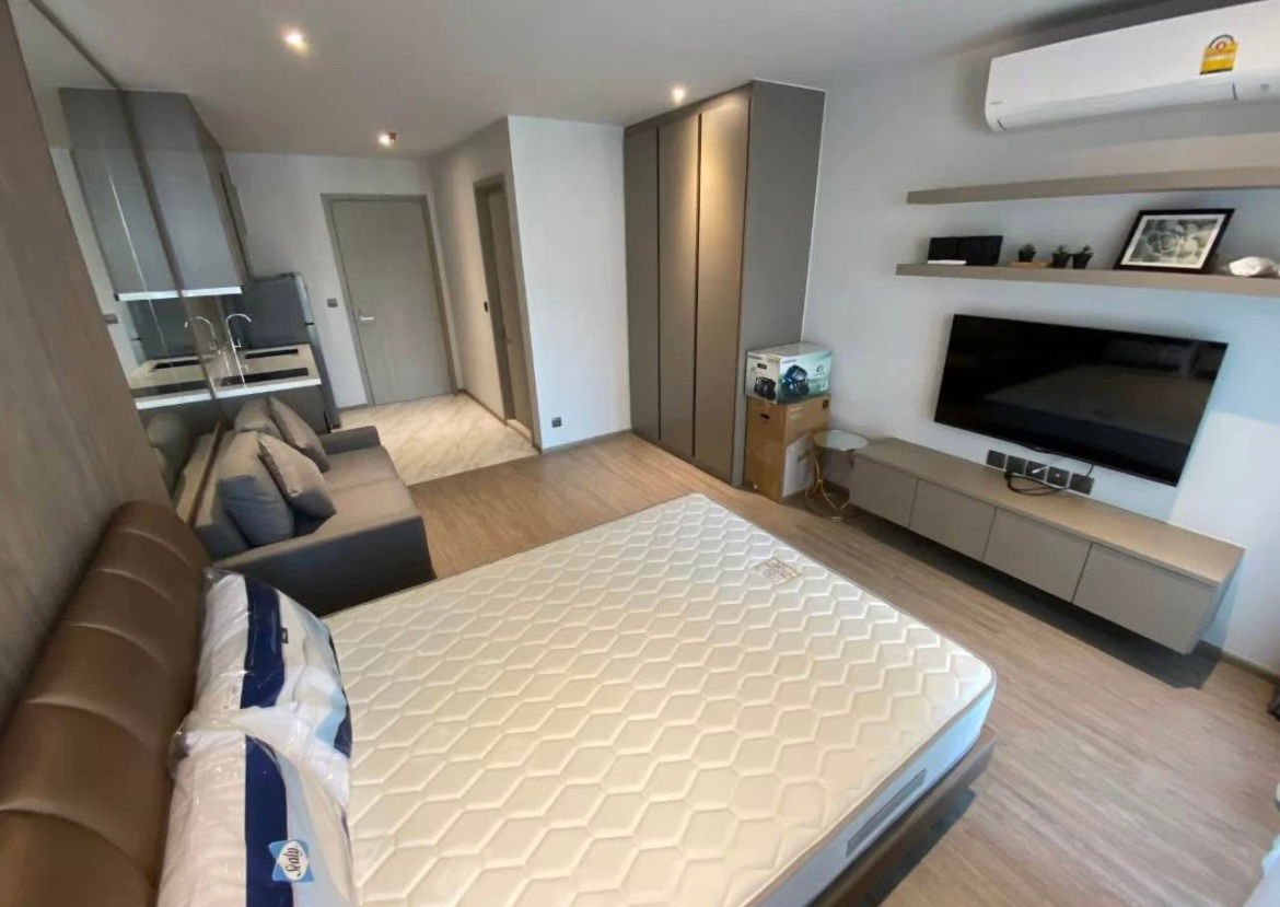 picture #R5240 Condo for rent RHYTHM Ekkamai  - 2/5