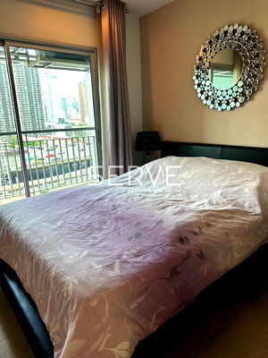 Condos for rent The Emquartier : 15K/Mo 1 Bed Large Room Condo High Rise Good Location  Close to MRT Phra Ram 9 400 m  @ Aspire Rama 9 
