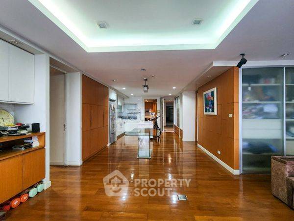 picture 3-BR Condo at Riverine Place in Suan Yai (ID 2106091) - 3/12